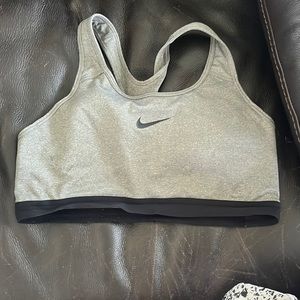 Sports bra